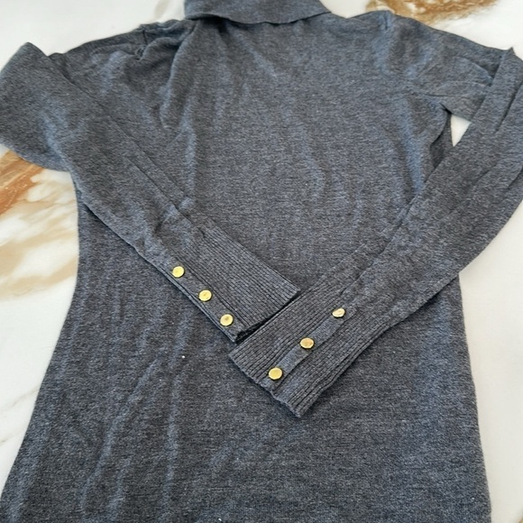 H&M turtle neck - Picture 2 of 3